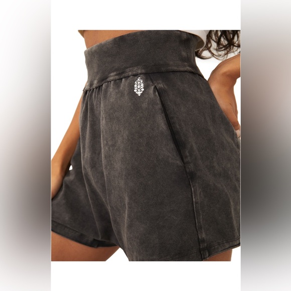 FP Movement by Free People Hot Shot Harem Shorts | Size XS - Picture 6 of 15